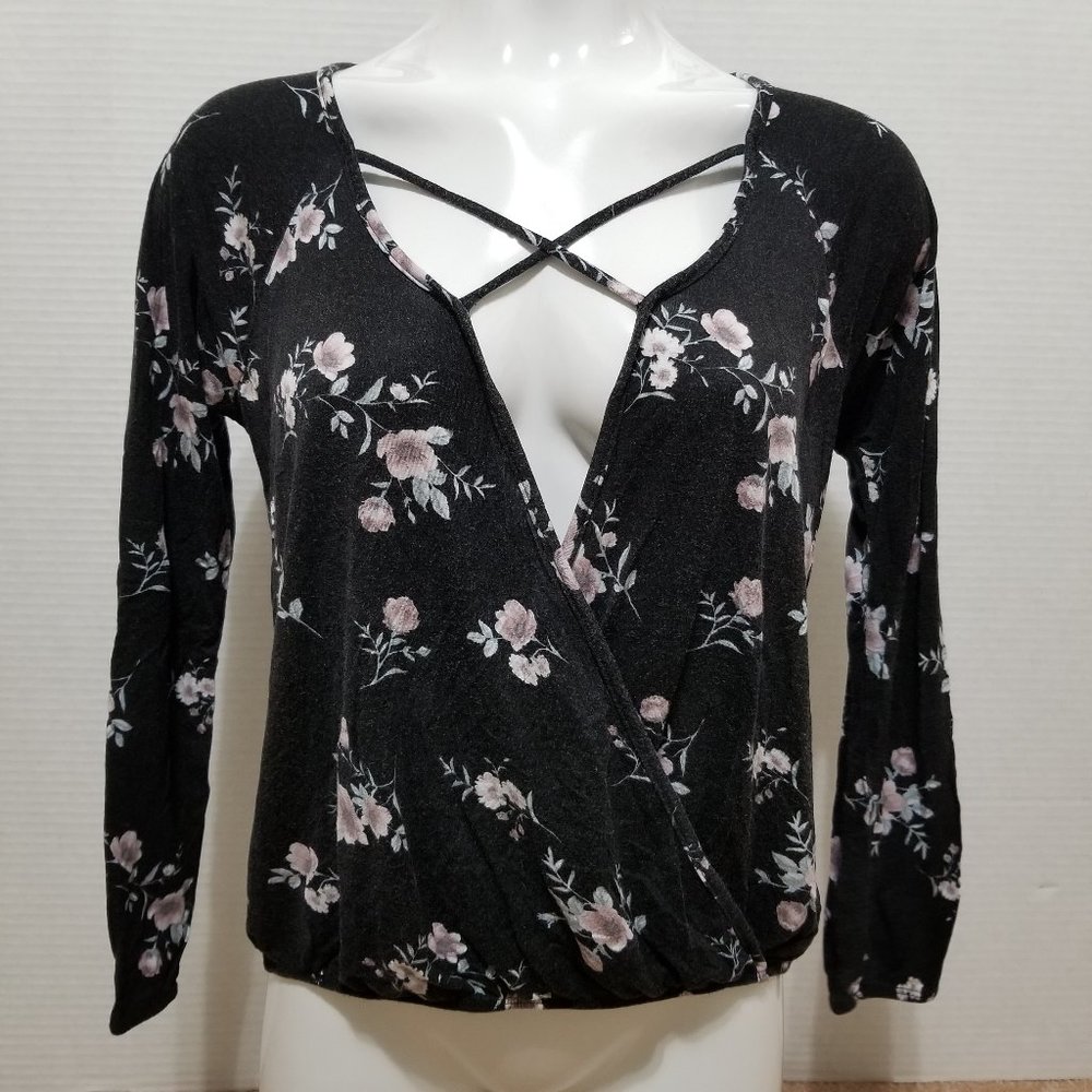 Full Tilt top Small floral print wrap style criss cross cutout elastic hem